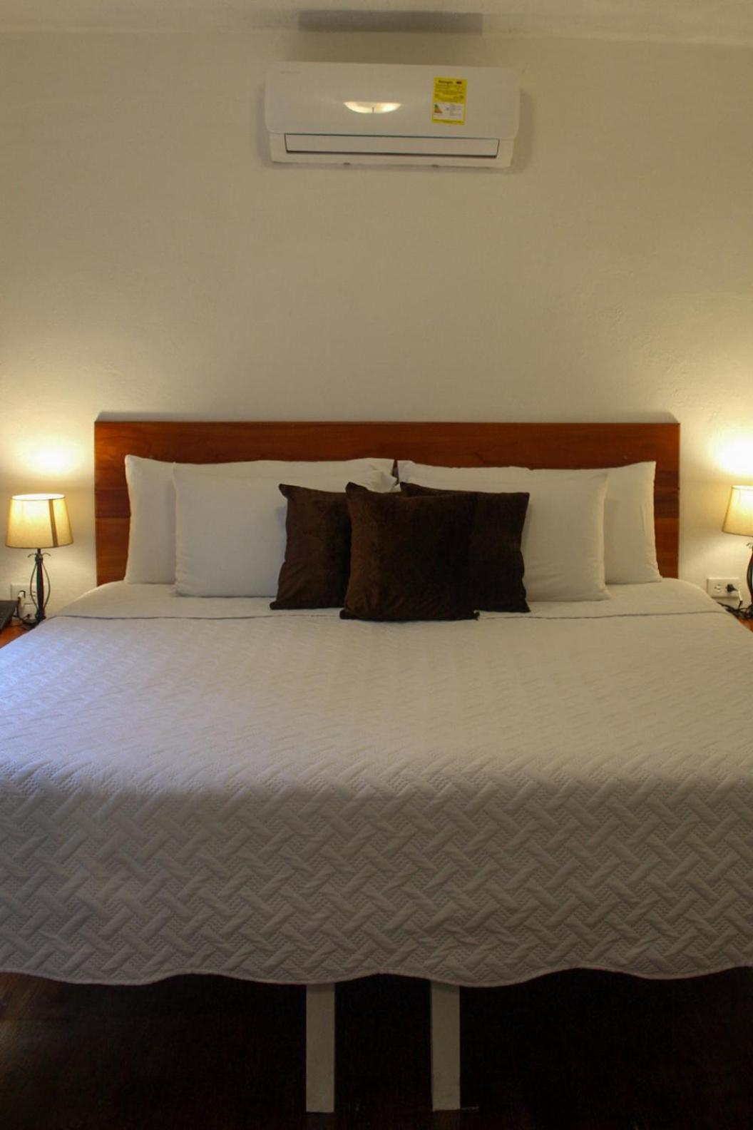 Life Is Good Cartagena Hostel Экстерьер фото